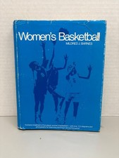 Women's Basketball Mildred J. Barnes 1972 Seventh Printing Coaching Guide Allyn