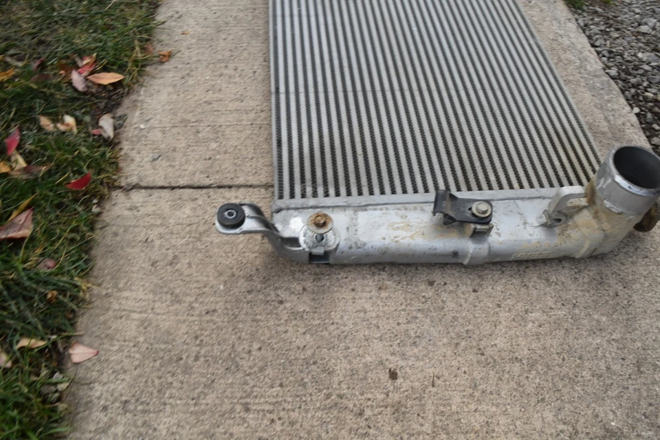 Chevrolet Silverado Duramax 2002 2005 6,6 lb7 diésel intercooler Behr 03 04 Foto 3 de 4