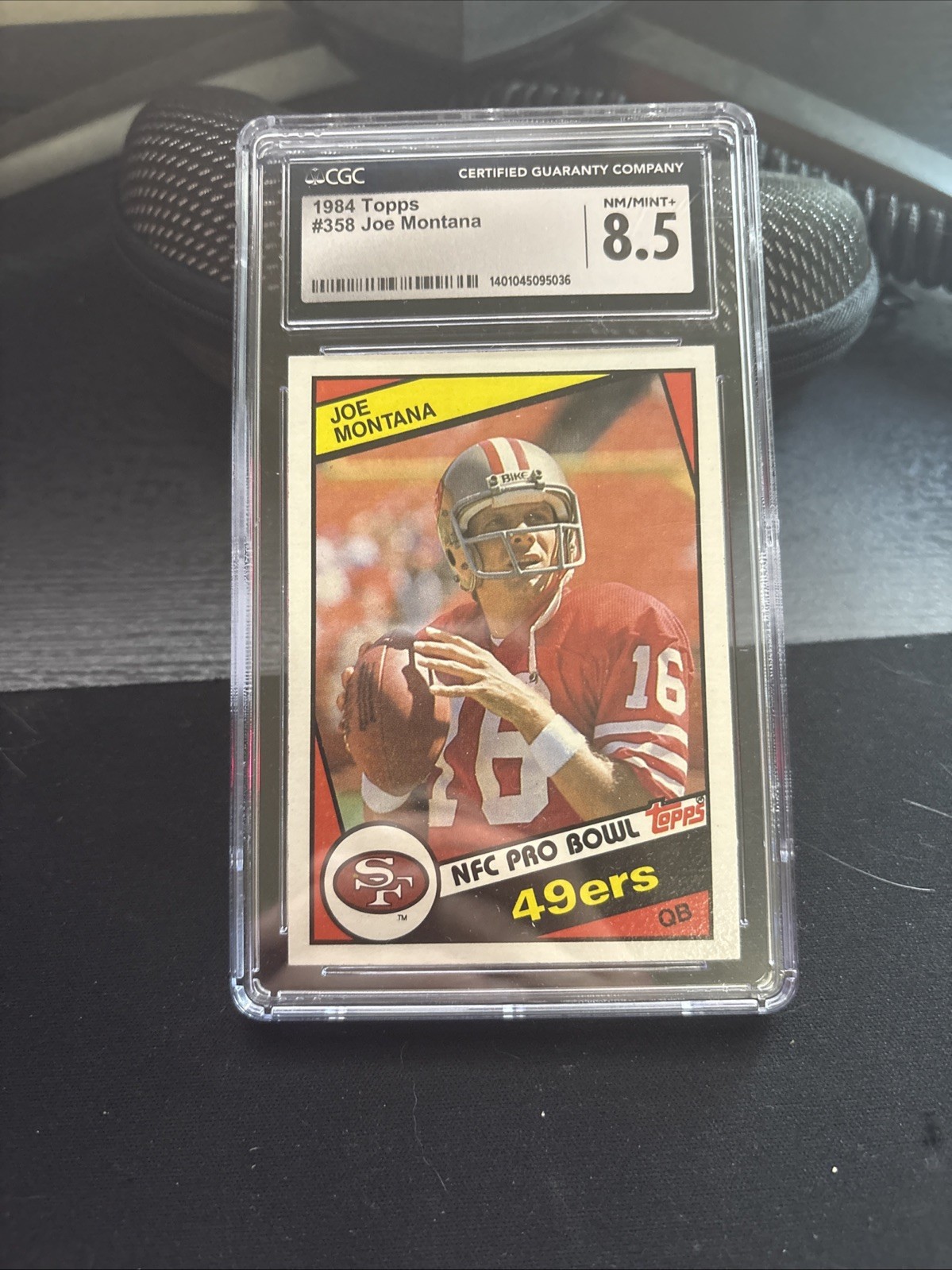 1984 Topps - Joe Montana #358 HOF San Francisco 49ers SGC 8.5