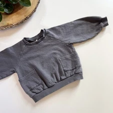 Quincy Mae Organic Charcoal Pocket Sweatshirt | 2/3