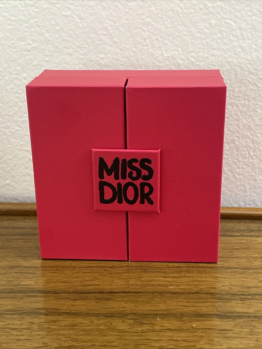 Dior Miss Dior Essence MINIATURE travel size Gift box collectible