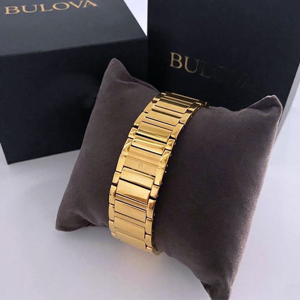 Bulova Modern Futuro Esfera Negra y Pulsera Dorada Cuarzo 97D116 42mm Reloj Nuevo para Hombre 3