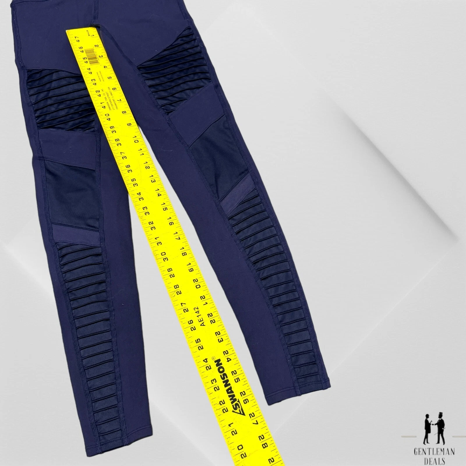 alo-yoga moto textured fitted compression yoga leggings