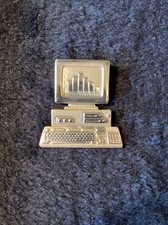 Vintage Desktop Computer Keyboard Monitor Brooch Pin - Gold Tone