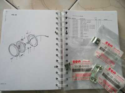 Suzuki LJ20 LJ50 LJ80 JIMNY ELJOT STOCKMAN Headlamp PLATE retainer 1 Pair