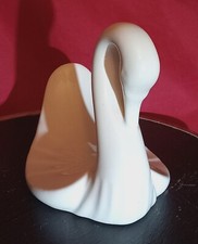 Vtg White Ceramic Swan Towel Holder Or Home Decor