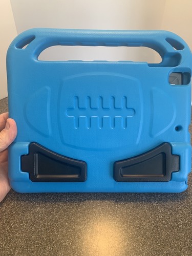 iPad Shockproof Case with Built-in Screen Protector - Picture 5 of 11