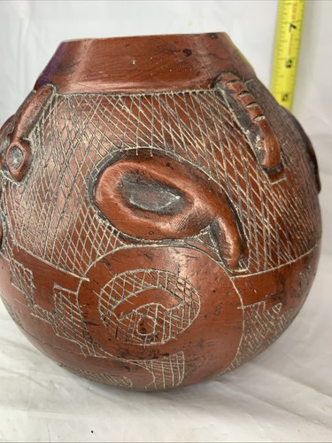 Vaso vintage Marajoara Brasile faccia terracotta arte ceramica Amazon fatto a mano - Foto 3 di 16