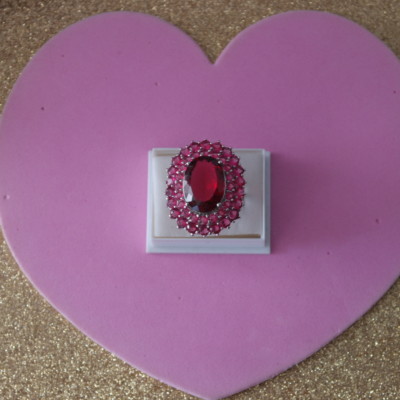 Hervorragender 925er Silberring mit rosa Himbeere Rhodolith Größe S1\2 US Gr. 9,5 im Karton