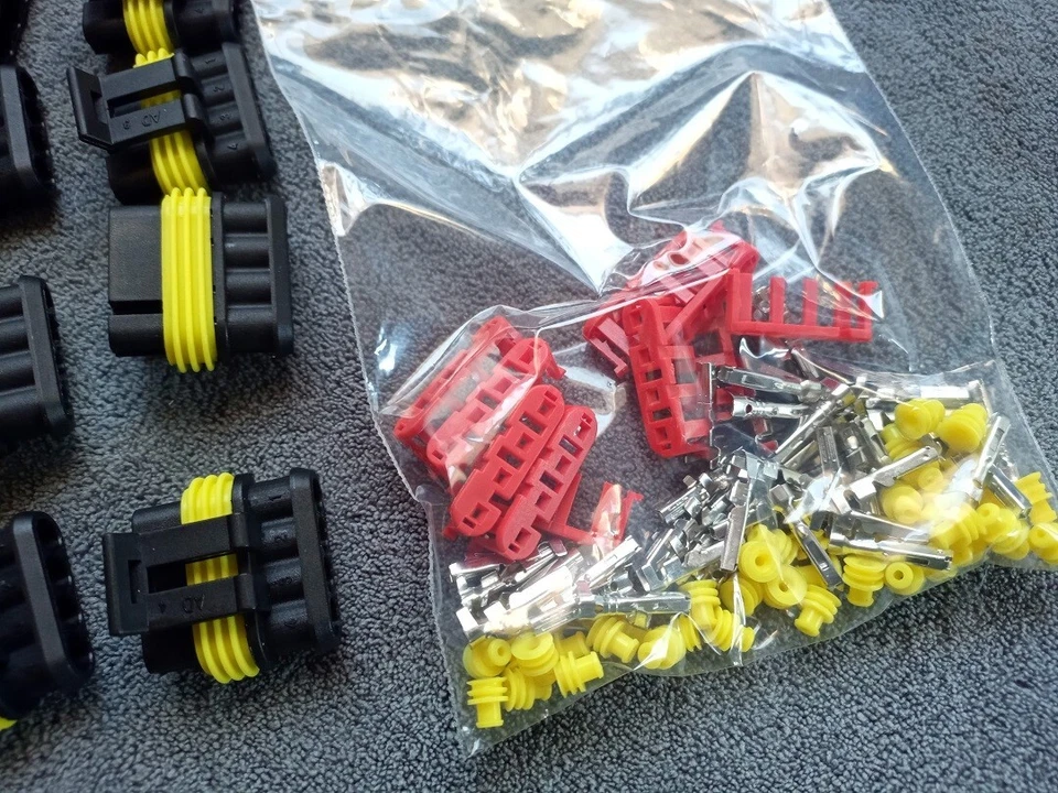 10 sets of Male and Female 4 Way Pin Superseal Automotive Waterproof Connectors - Image 4 of 4