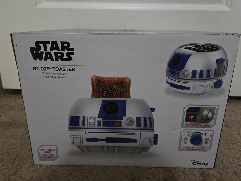 Uncanny Brand Star Wars R2-D2 Toaster And Grogu Pancake Maker Combo - Image 2 of 4
