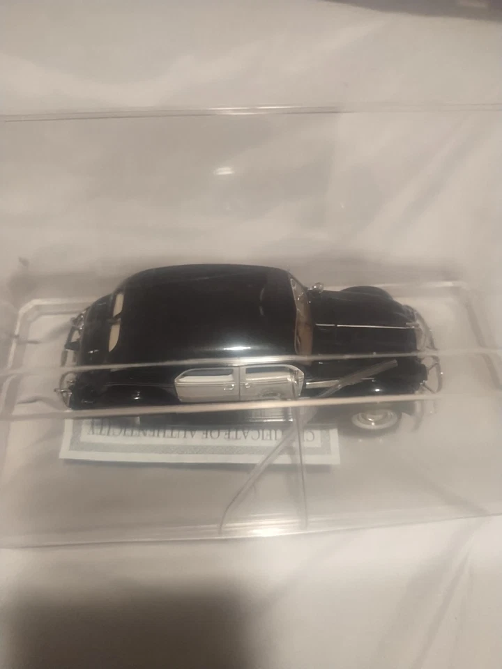 1936 Crysler Airflow Limited Edition Bedfordfalls Police Chief Car (Harry Baily) - Image 4 of 4