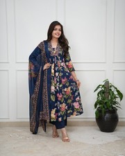 Beautiful Floral Printed Kurti Pant Dupatta Set Bollywood Party Wear Kurta Set