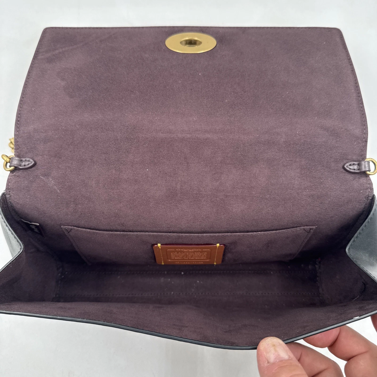 Catena tracolla frizione Coach 43022 Turnlock NERA pelle liscia