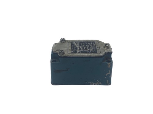 USED Honeywell 600VAC 10A Percision Limit Switch BODY ONLY 8LS152 - Picture 4 of 7