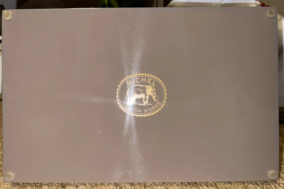 Michel Design Works Decoupage Wooden Vanity Tray Honey & Clover~Bee Hive WVTD341 - Image 2 of 2