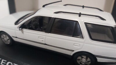 Peugeot 405 SRI Break White 1:43 Norev 1st Edition Extremely Peugeot 405 SRI Break White 1:43 Norev 1st Edition Extremely