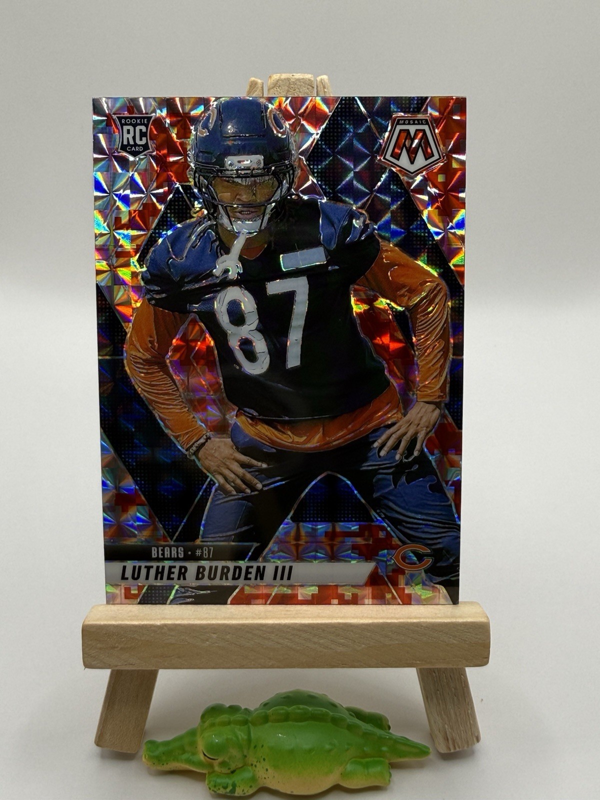 Luther Burden III 2025 Panini Mosaic Camo Red Prizm SSP Rookie RC #383 Bears