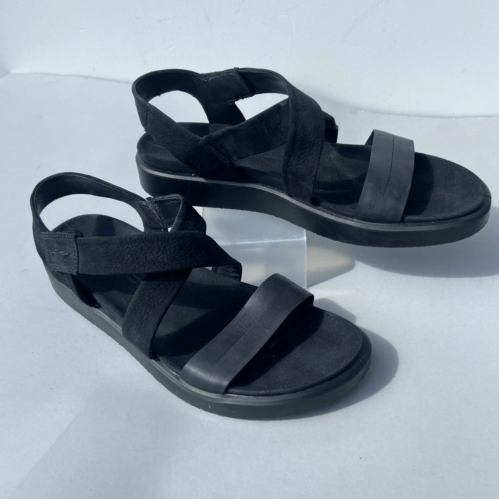 ECCO sandalo donna taglia 41 US 10 comodo zeppa nero pelle cinturino slingback