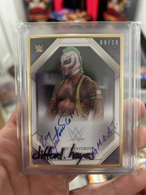 2021 Topps WWE Transcendent Auto Rey Mysterio Gold Framed AUTO 9/10 G.M.O.A.T.