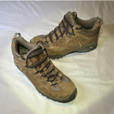 Vasque 7066 M Men's Brown Leather Hiking Shoes Vibram Sole Size 11.5 US