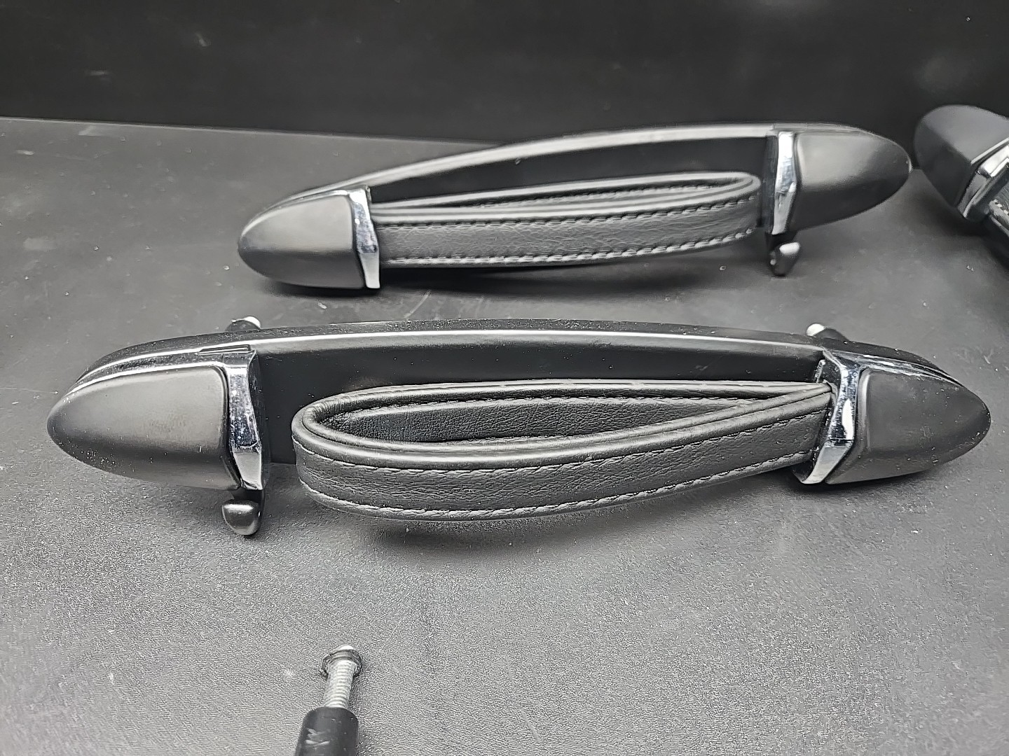 M139 03-13 Maserati Quattroporte Interior Roof Headliner Grab Handle Set OEM