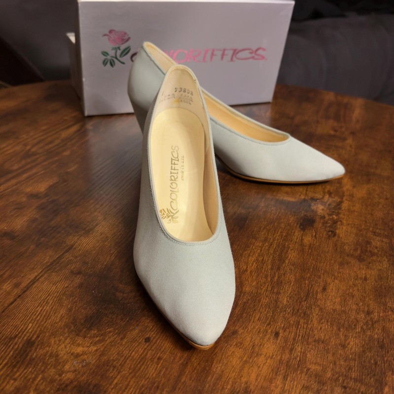 1980s Coloriffic ‘Sondra’ Powder Blue Pumps Size 8
