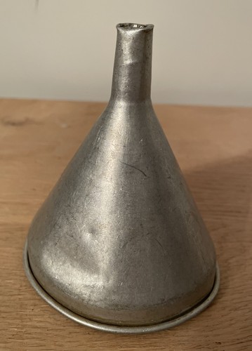 Vintage Metal Medium Size Funnel 4 1/2" Tall x 4" Diameter Canning Kitchen Tools - Picture 6 of 12