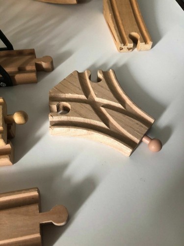 Wood Toy Train Track 48 Pieces Interlocking - Picture 7 of 8