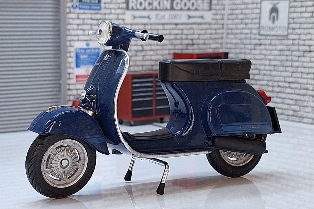 Electronic Vespa 125 Primavera Et3 Blue Jeans Et3 Blu Marine