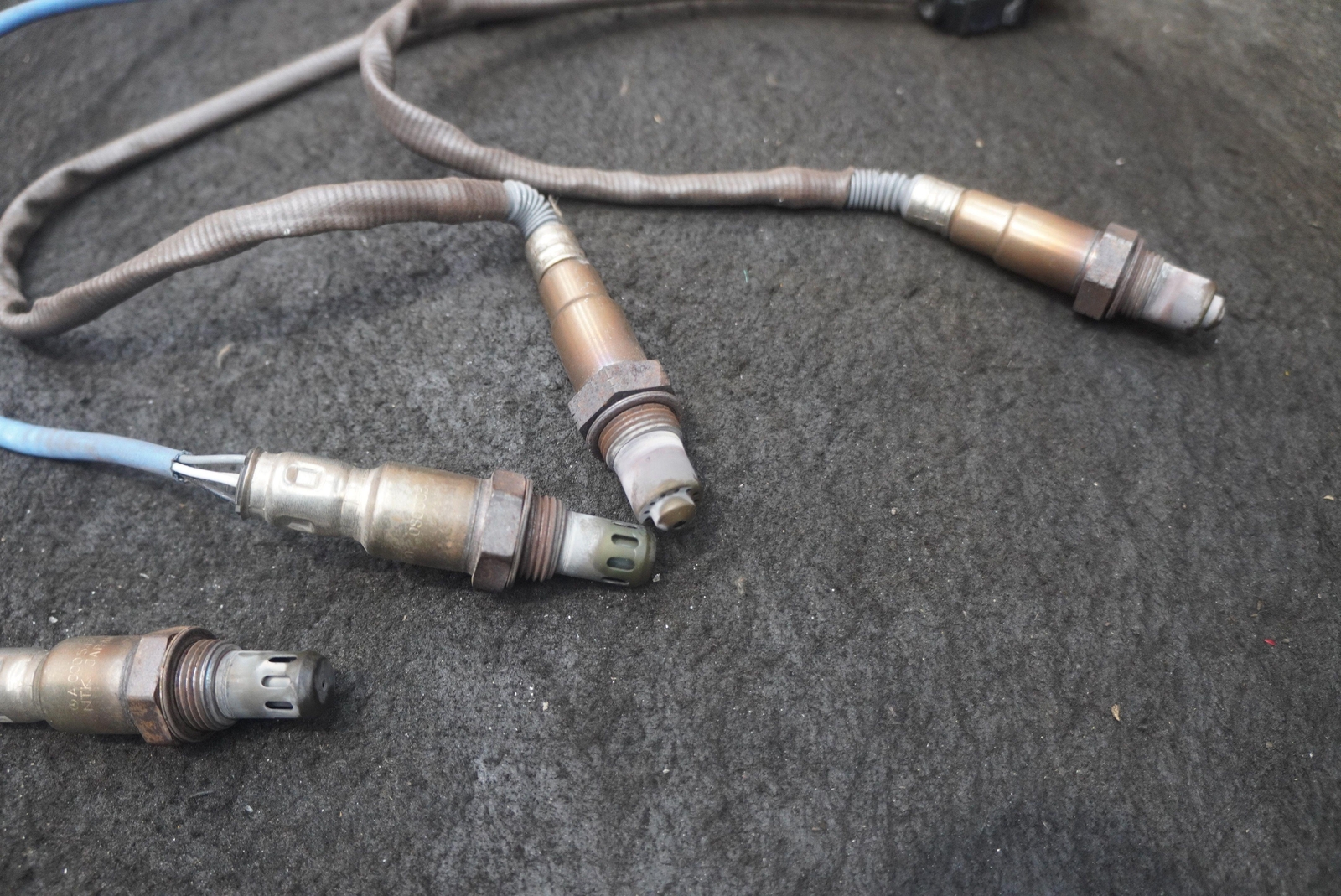Set 4 Exhaust System O2 Oxygen Sensor JY53-SE9G444-AA Aston Martin Vantage 2019