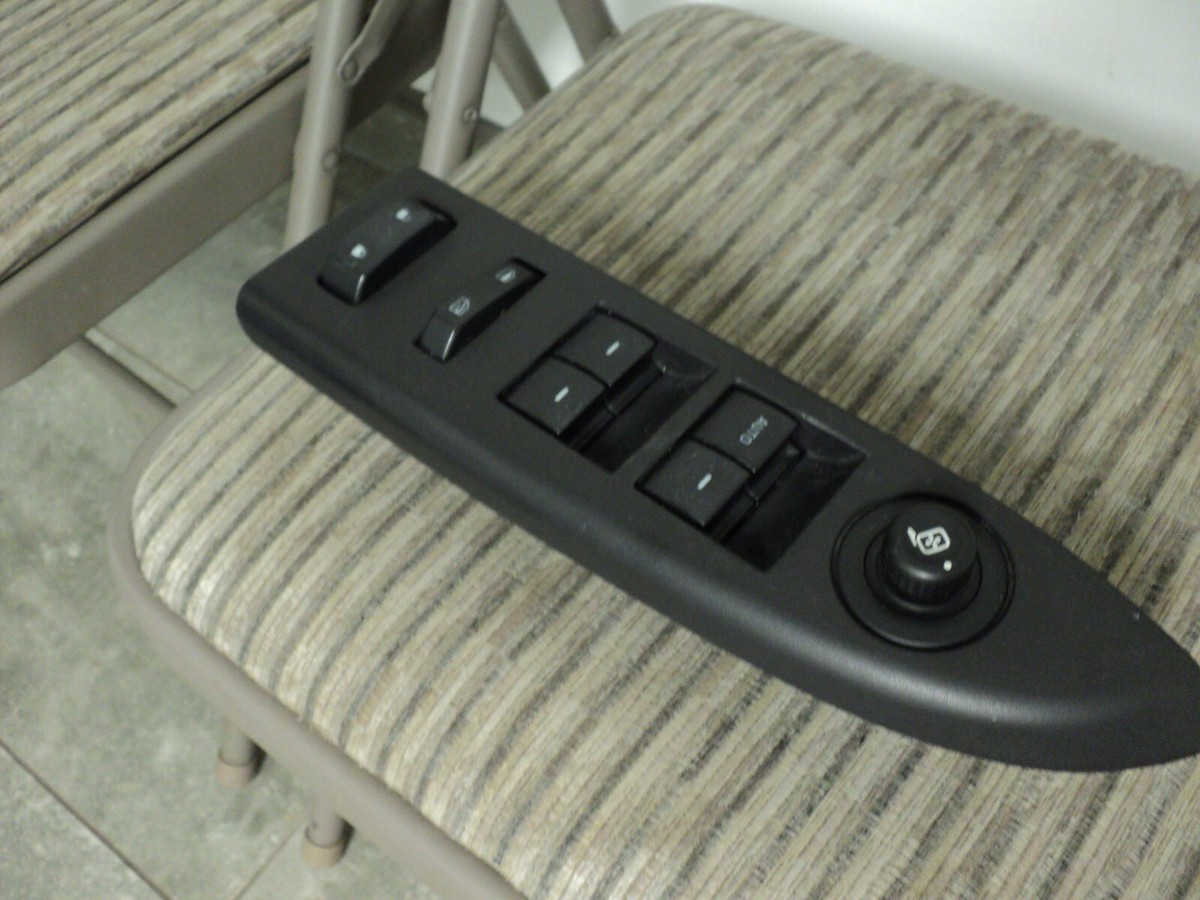 BLACK 09-11 FORD CROWN VICTORIA DRIVER DOOR POWER WINDOW MASTER