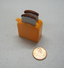 Mattel Barbie Spring-Loaded Gold Toaster  Bread Slices Dollhouse Food Appliance