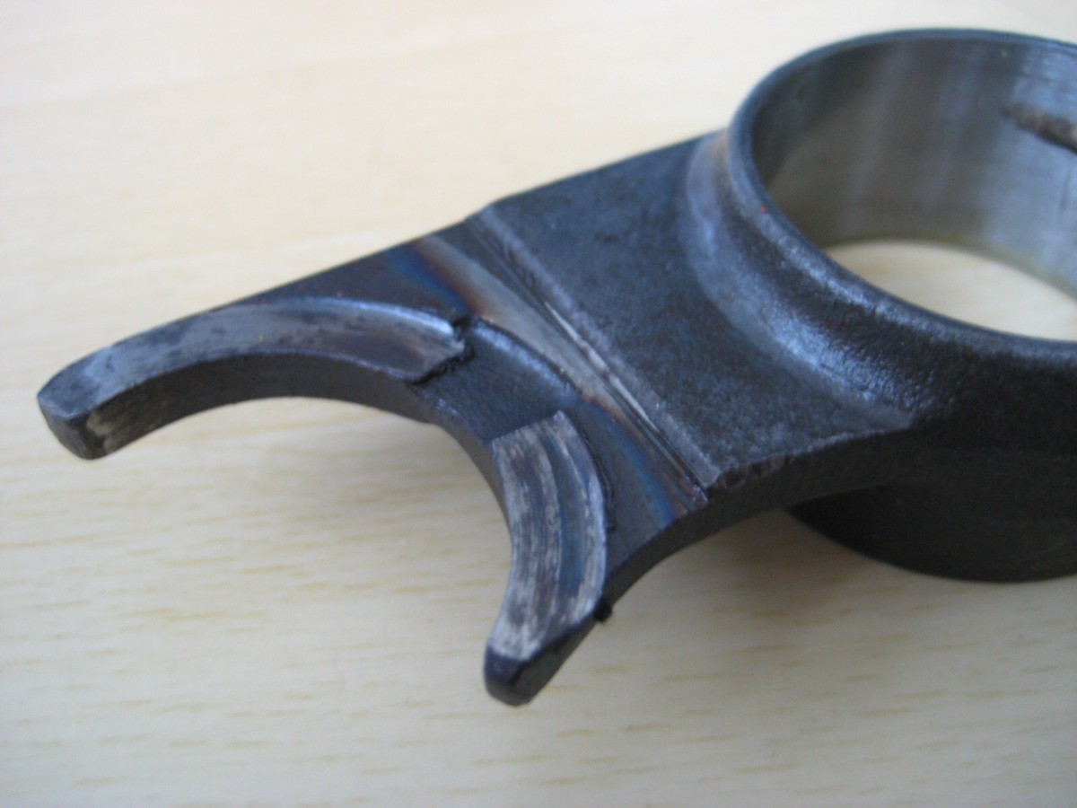 KAWASAKI NOS 4th / Top GEAR SELECTOR FORK 13140-037 S1 S2 S3 KAWASAKI NOS 4th / Top GEAR SELECTOR FORK 13140-037 S1 S2 S3