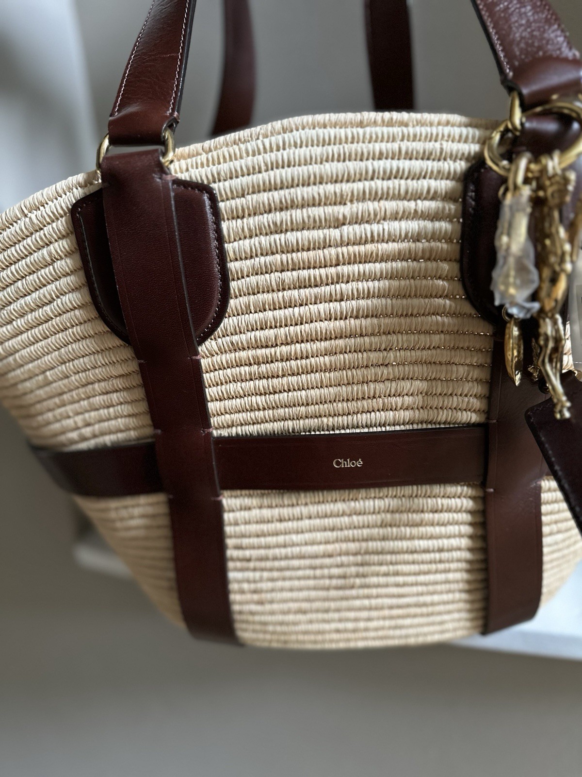 NEW CHLOE LARGE BASKET SUMMER STRAW TOTE With Charm Rare Chloé Kerala straw tote image 6