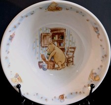 Disney Winnie the Pooh Bowl Classic Pooh by Royal Doulton