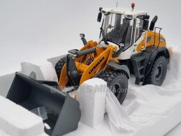 AT3200200 - Chargeur LIEBHERR L546 G8 godet terrassement - AT-Collection - 1/32 - Photo 3/3