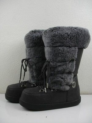 Women's 8 M UGG Cottrell Black Leather Sheepskin Shearling Fur Moon Boots Winter