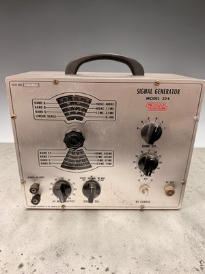 EICO Model 324 Signal Generator Vintage RF Radio Test Equipment FULLY WORKING