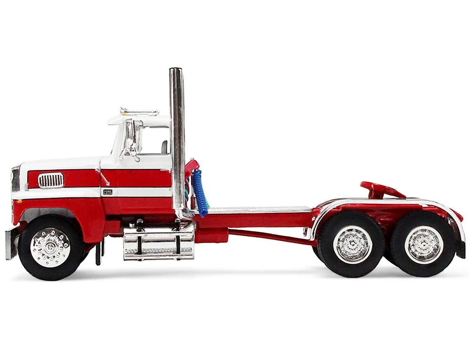 FORD LTL 9000 TRIO SET (2 DAY CABS & 1 SLEEPER) 1/64 BY DCP/FIRST GEAR 60-2175 - Image 4 of 4