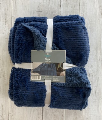 Comfort Bay Cozy Throw Blanket 50 x 60  Warm And Cozy Blue New