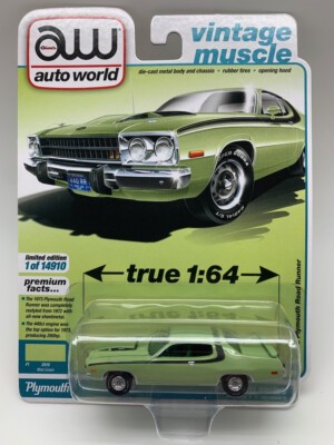 N23 AUTO WORLD 1973 PLYMOUTH ROAD RUNNER 440 GREEN 1/64 Vintage