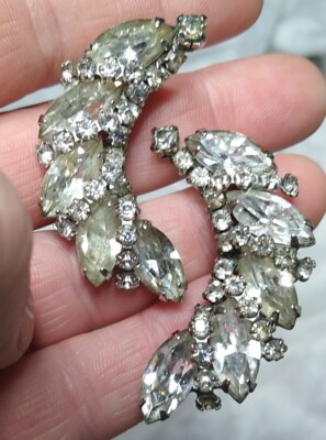Gorgeous! LA ROCA Clear Square/Marquis Rhinestone ''CLIMBER'' Clip on Earrings!
