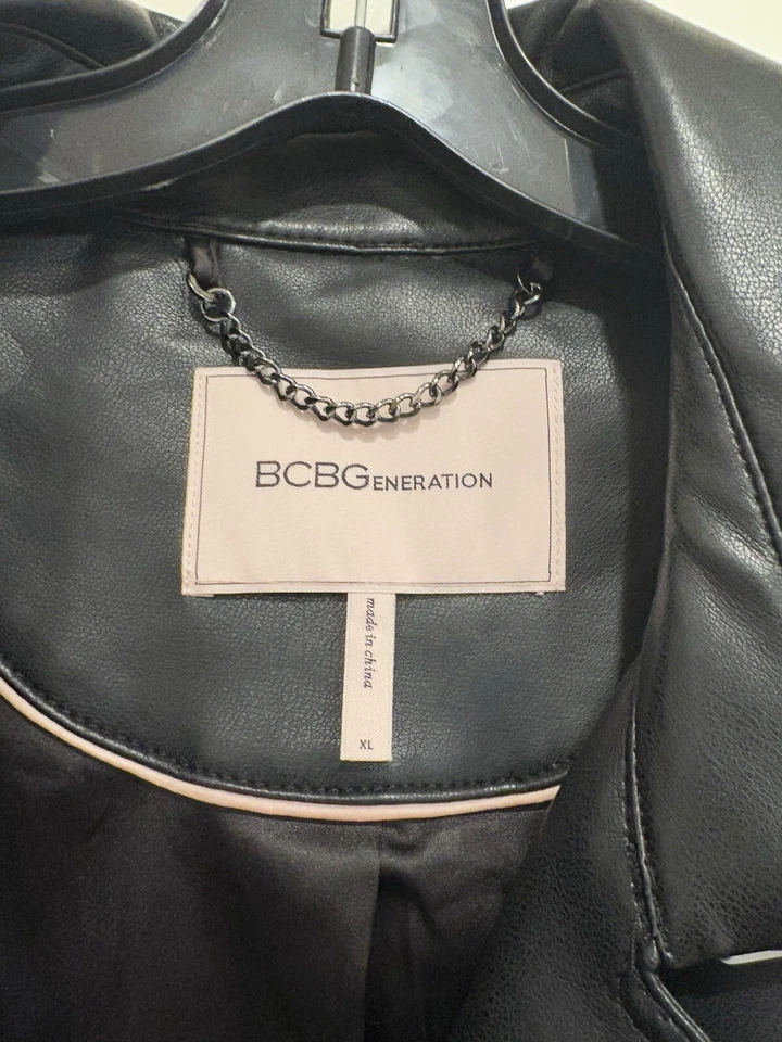 Gabardina de cuero sintético BCBgeneration Foto 2 de 4