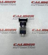 Fuji Electric AH165-TL5W11E2 Push Button Switch (NEW)