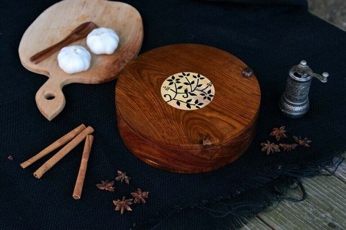 Handcrafted Wooden Spice Box with 7 Compartments & Spoon Sheesham Masala Dabba - Picture 5 of 6