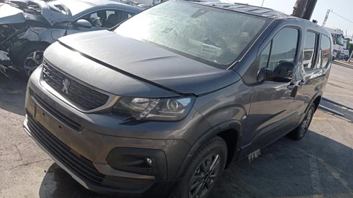 Panneau outlet Frontal pour PEUGEOT RIFTER GT LINE STANDARD 2024 6947378