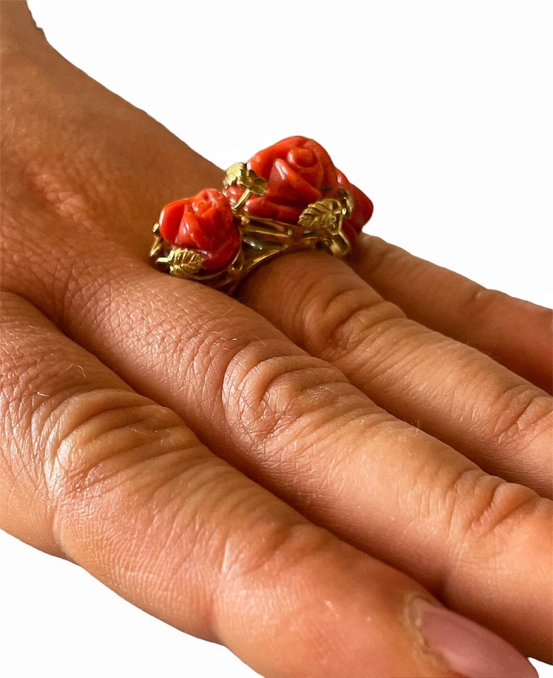 Anello con rose in corallo rosso naturale - Immagine 4 di 4