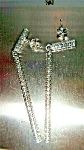 Solid 18ct White Gold Drop Dangle Earrings For Pierced Ears 4.1 Gš - Picture 5 of 11