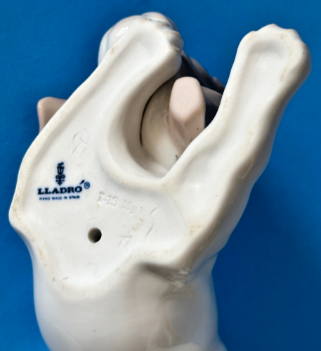Lladro 1070 "Cachorro Beagle" o "Cachorro juguetón" Beagle Cachorro Perro - MWOB, RV$300 - Imagen 11 de 24